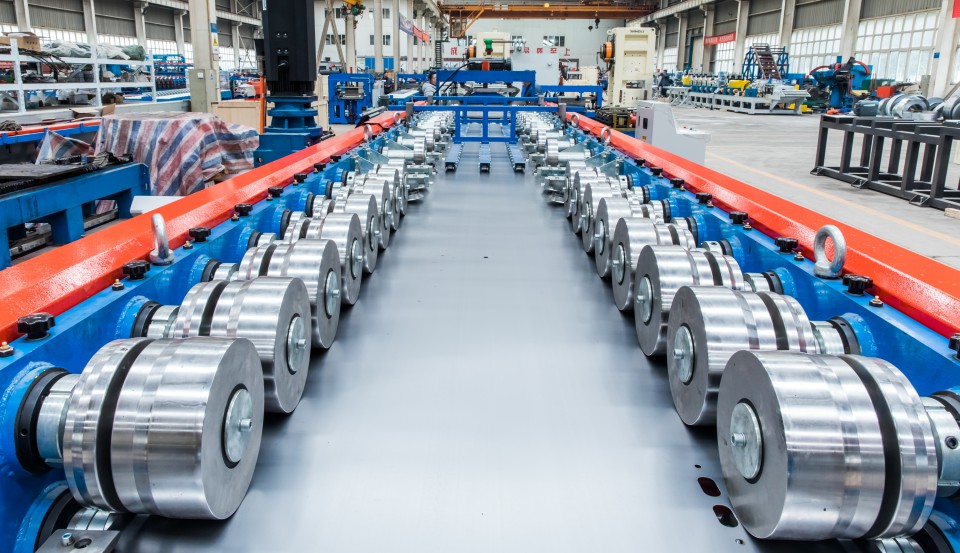 金属门板冷弯设备